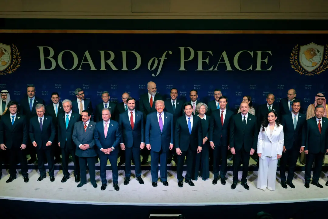 Trump Hosts First Board of Peace Meeting