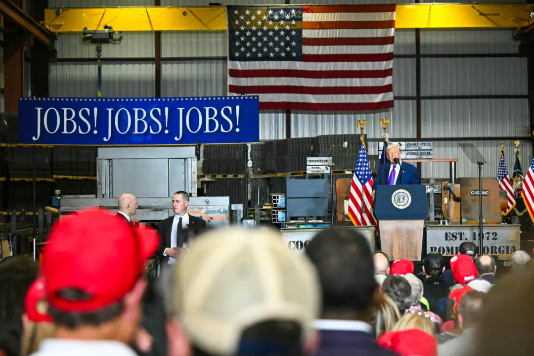 Recurring Unemployment Claims Decline to 1-Month Low