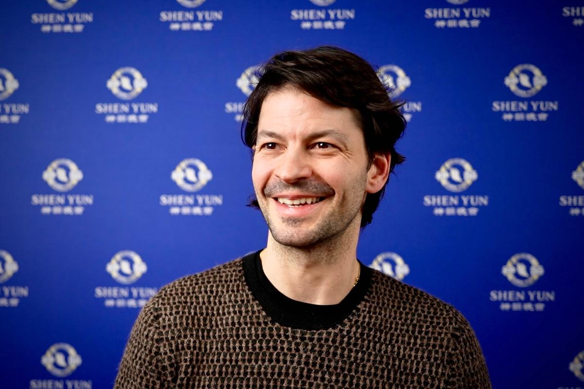 World Champion Stéphane Lambiel Impressed by Shen Yun’s Precision and Emotion