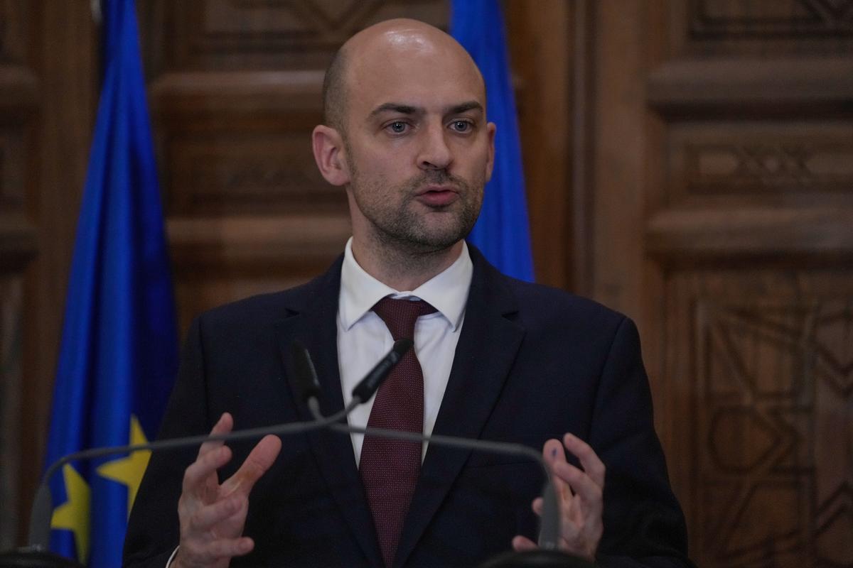 France Says US Ambassador Skipped Summons Over Comments on Activist’s Death