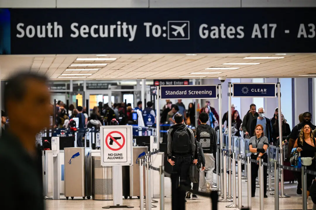 Travel Group Calls on DHS to Resume Global Entry Program