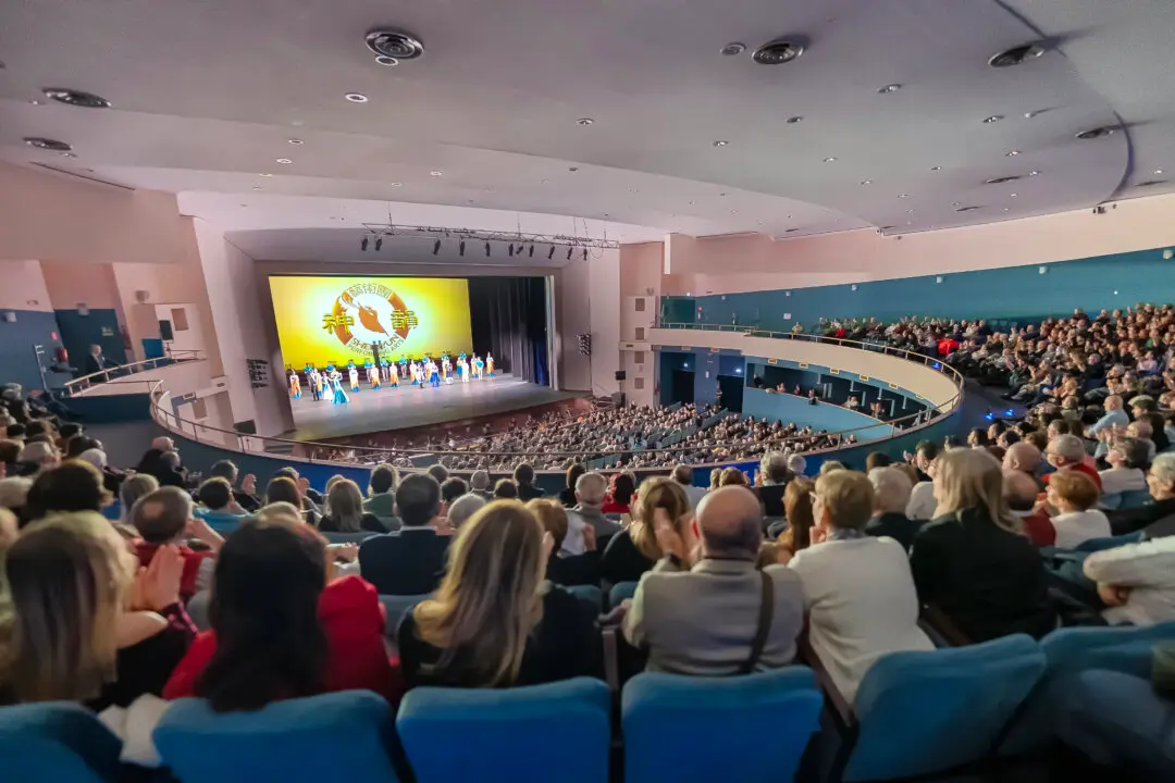 Italian Senator Calls Shen Yun a ‘Sumptuous and Moving’ Tribute to Tradition