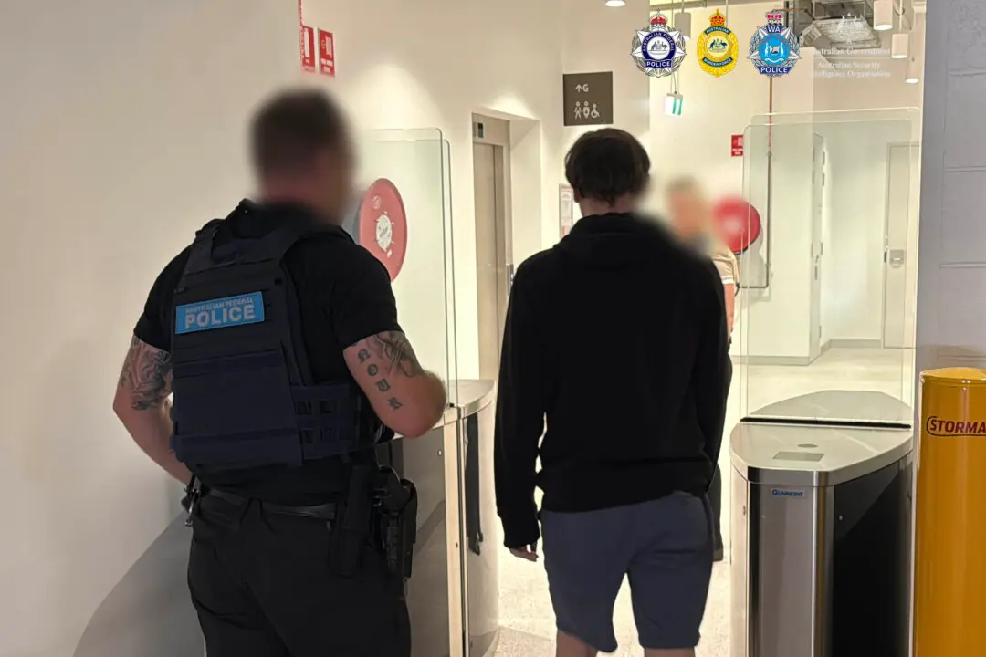 NZ Man Arrested at Perth Airport for Allegedly Possessing Violent Extremist Material