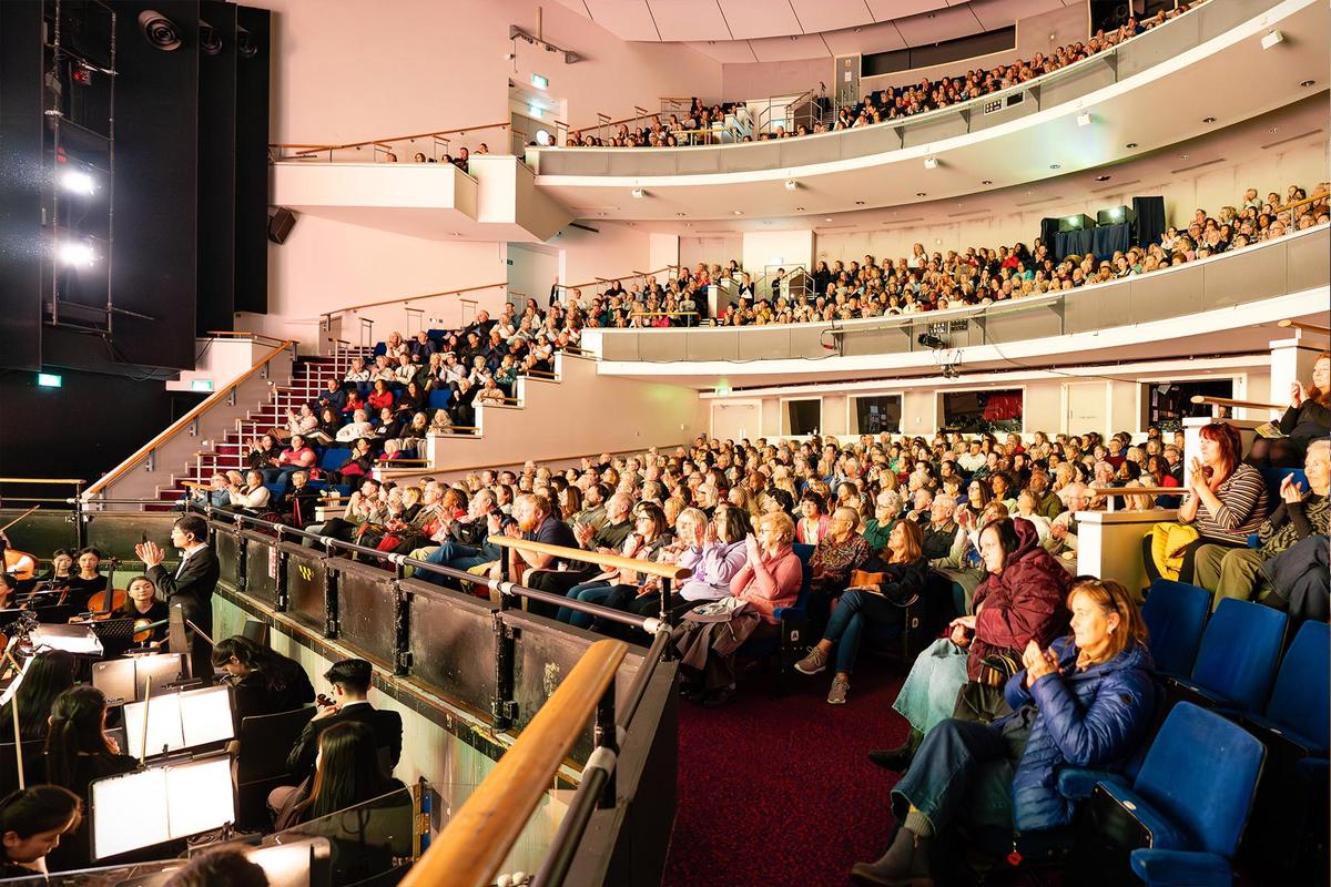 Shen Yun Is ‘Spectacular,’ Says Theatergoer in the UK