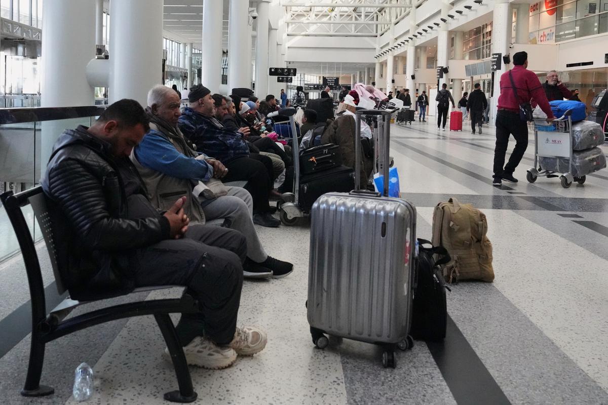 Thousands of Flights Disrupted Across Middle East Amid Conflict