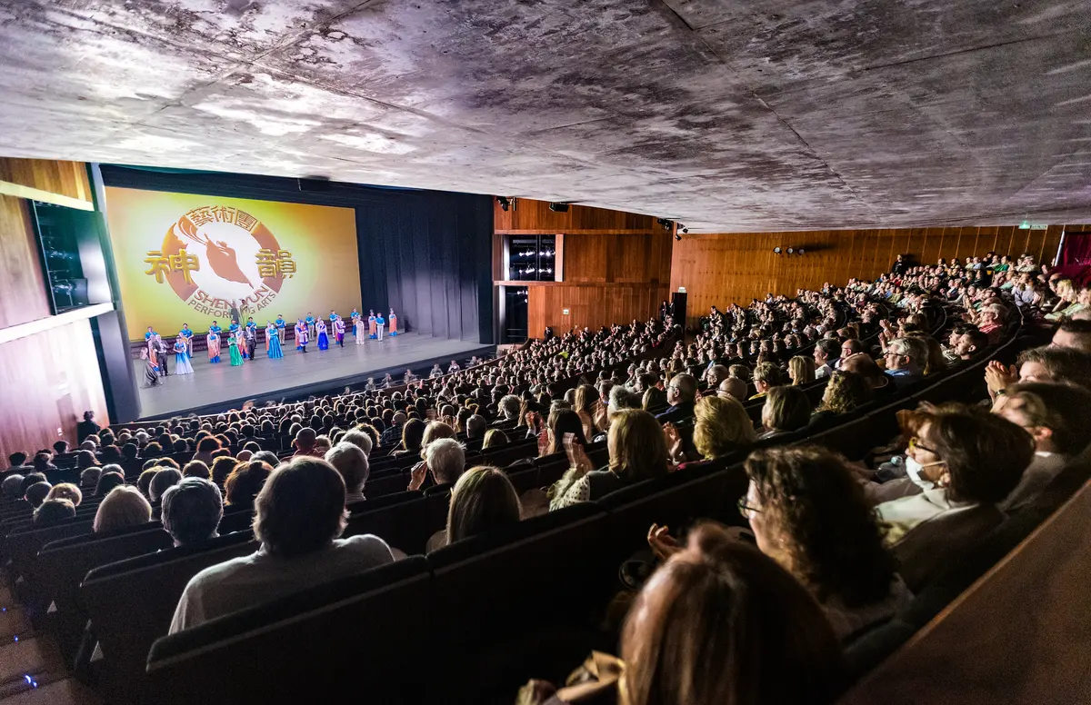 Shen Yun ‘Truly Artistic,’ Says Spanish Theatergoer