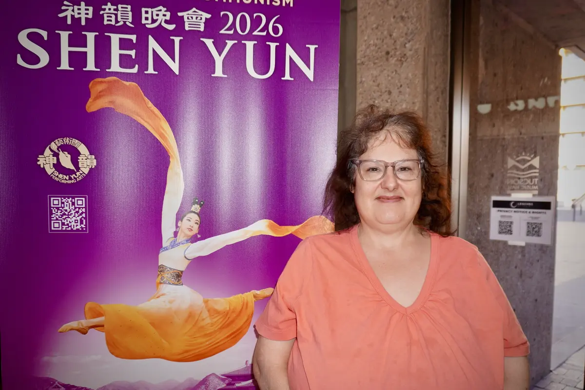 ‘I Would Sit Through Three Shows in a Row If I Could,’ Says Theatergoer in Tucson