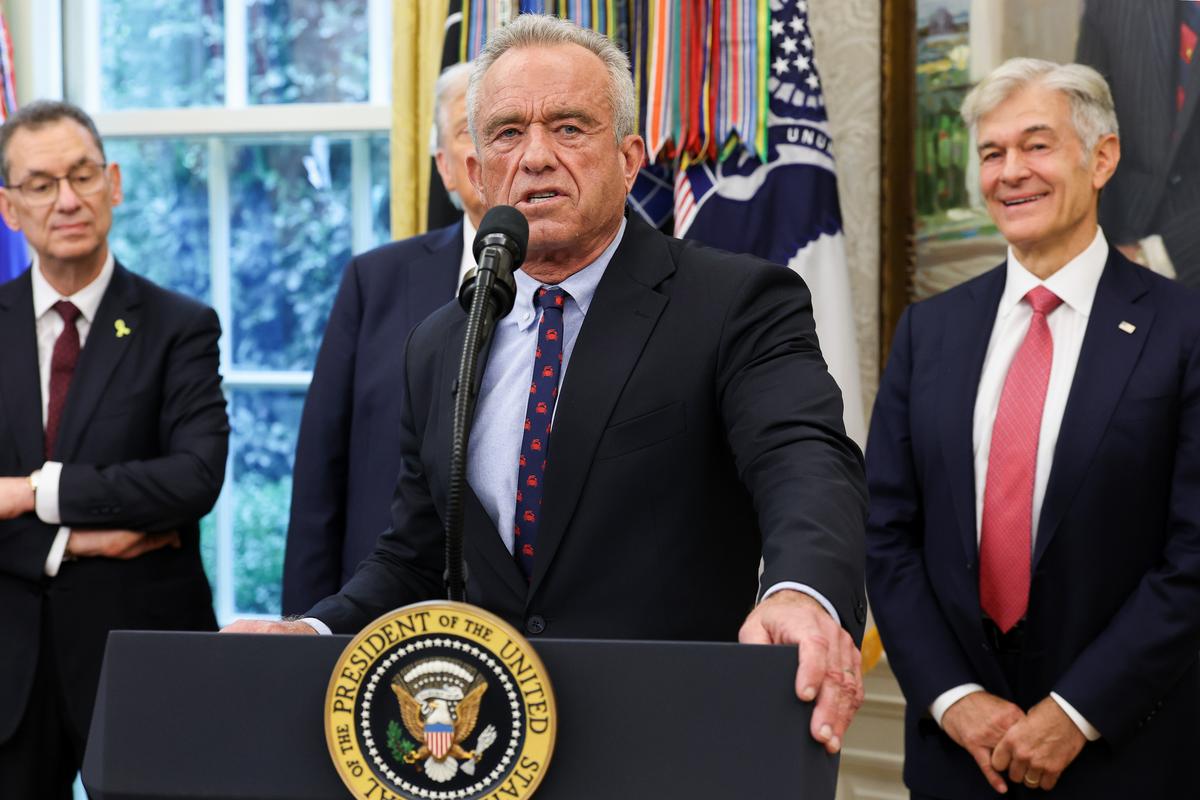 Trump Admin Warns Hospitals to Post Prices or Face Fines