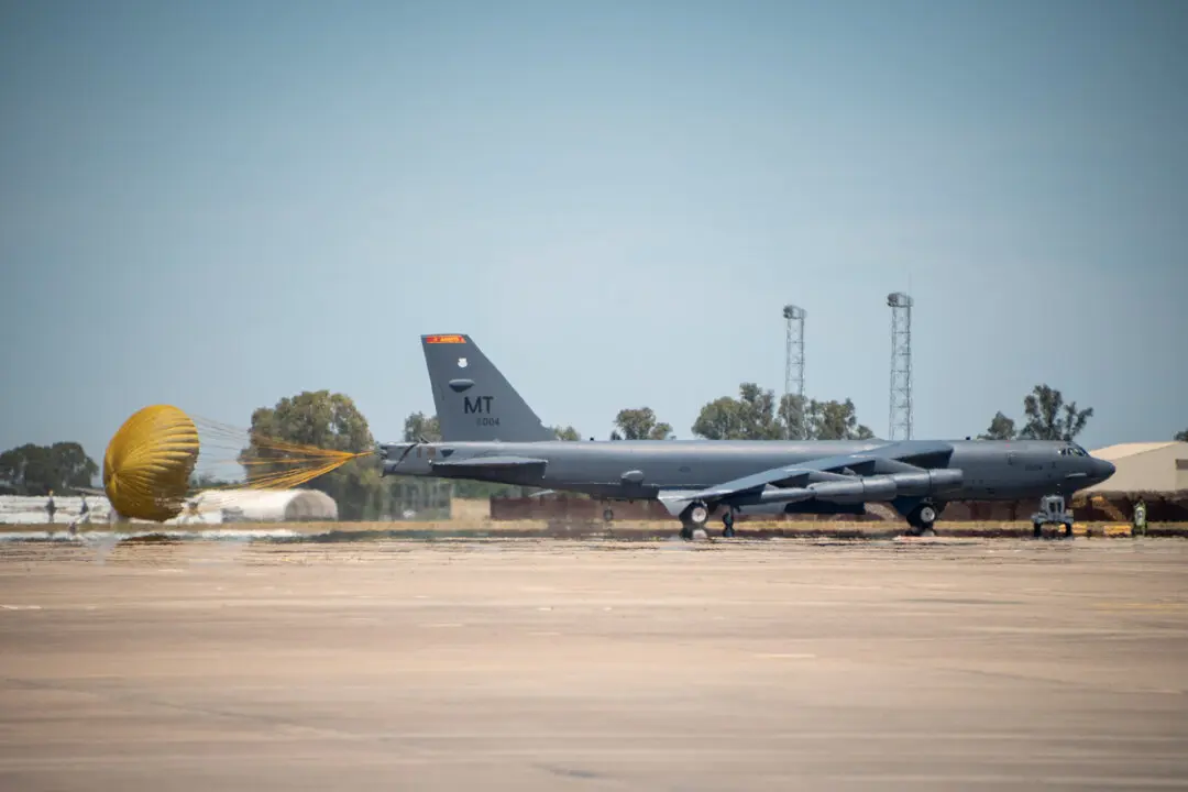 Trump Says US Will Cut Trade Ties With Spain After Being Denied Use of Spanish Bases