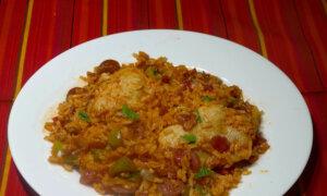 Spanish Chicken With Rice (Tender Chicken and Savory Rice)