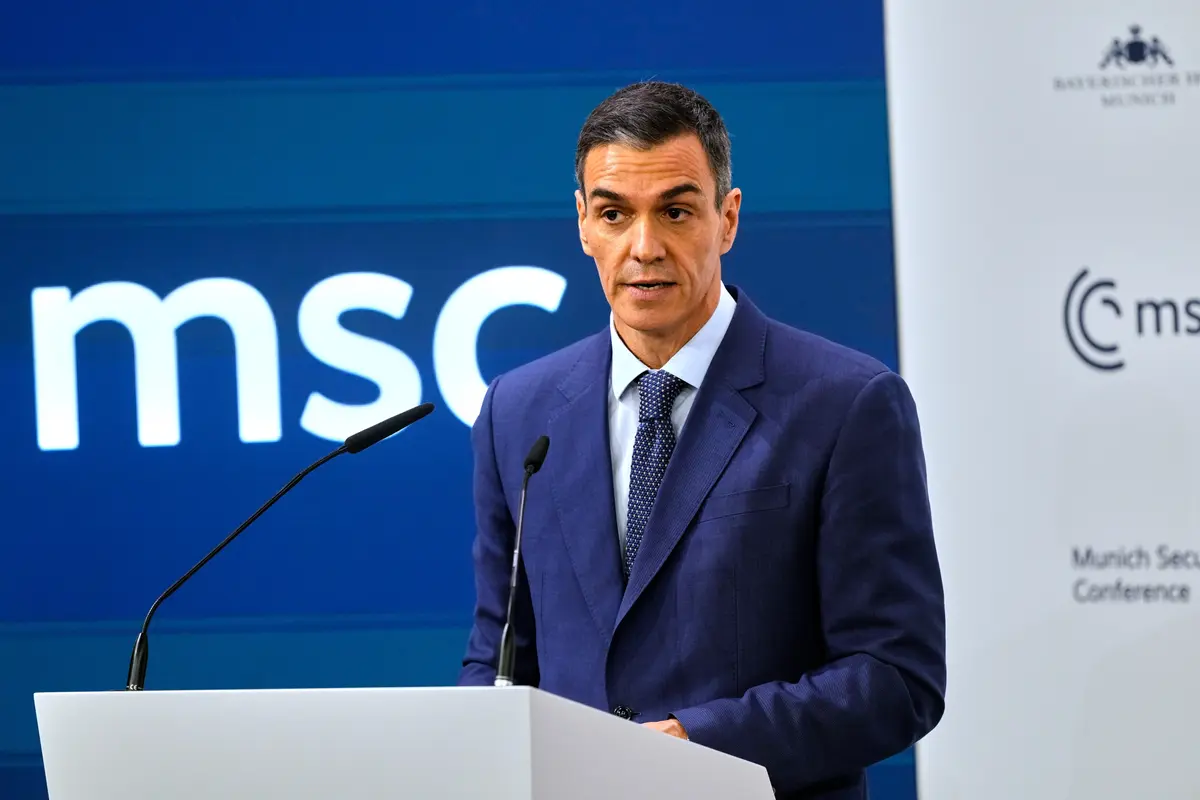 Spanish Prime Minister Urges End to War