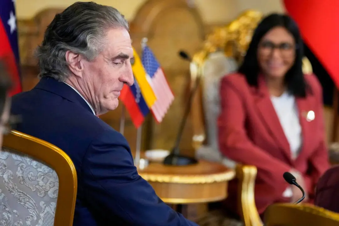 Burgum Visits Venezuela to Discuss US Investment, Valuable Minerals