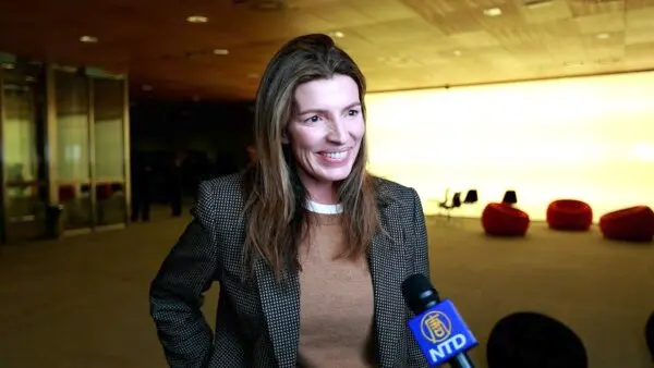 Art and Fashion Entrepreneur Praises Shen Yun for Their Perfection