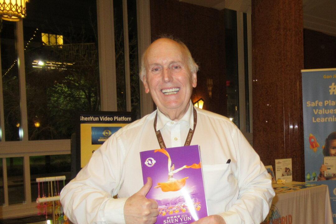 Retired Theater Critic: Shen Yun Is a Wonderful Experience