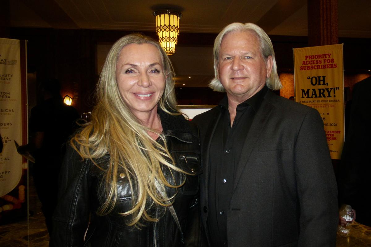 Las Vegas Theatergoers Hold Shen Yun in High Esteem