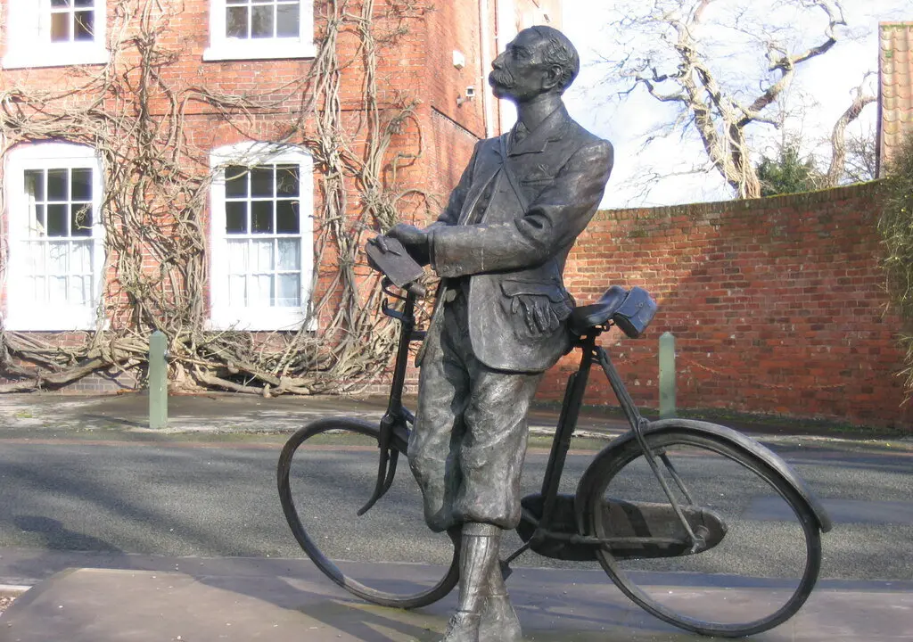 Tune in Today: Edward Elgar’s Unsolved ‘Enigma Variations’