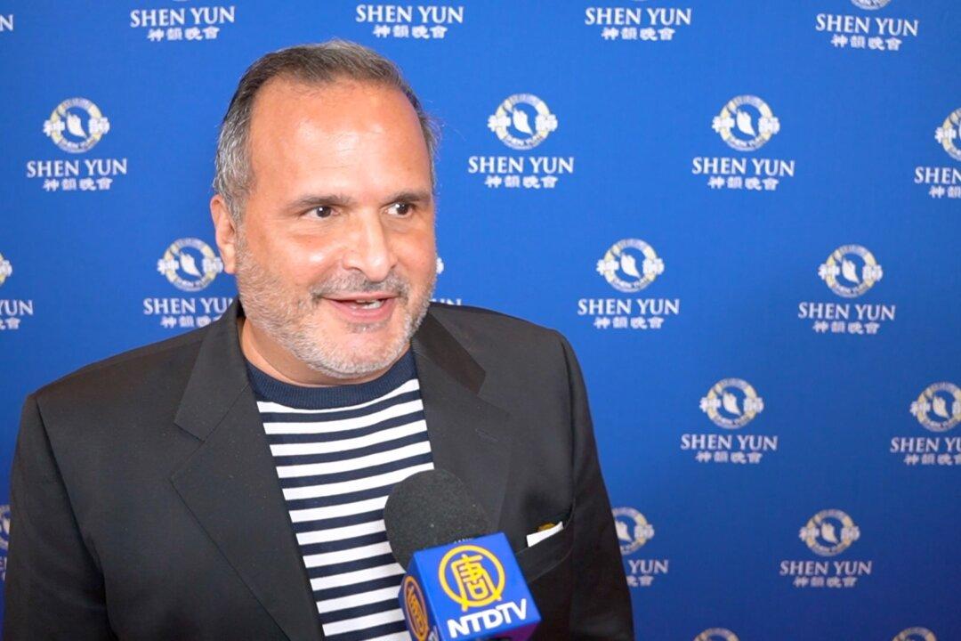 Shen Yun’s Positivity Resonates With Puerto Rico Theatergoers