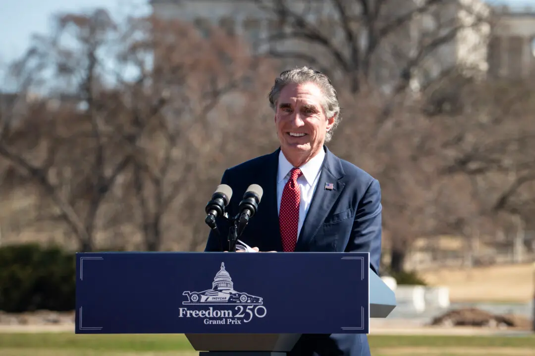 US Secures $57 Billion in Energy Deals With Indo-Pacific Allies, Burgum Says