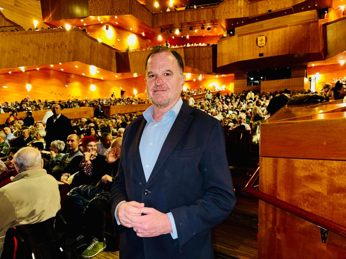 Spanish Politician Carlos Iturgaiz Hopes Shen Yun Will Soon Perform in China