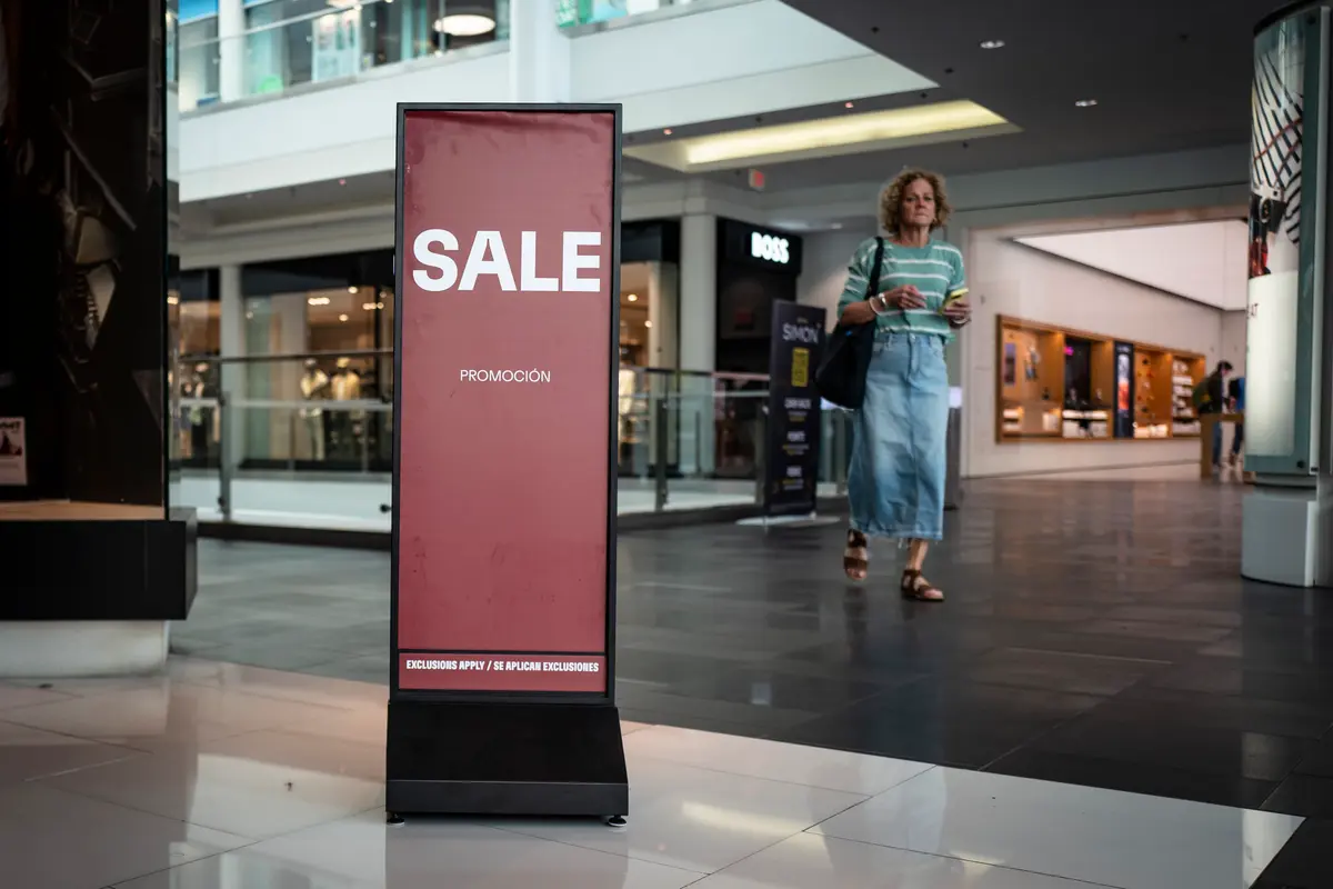 Consumers, Business Investment Power US Economy in 1st Quarter