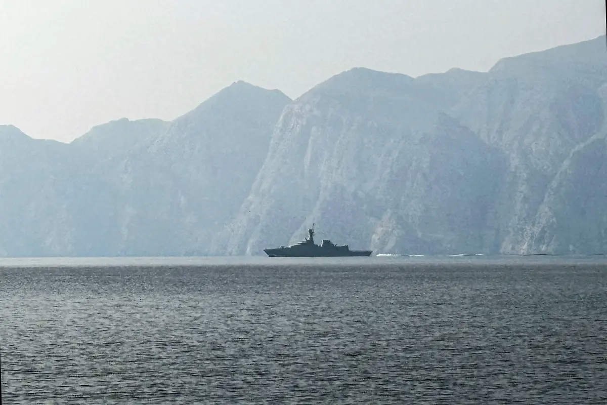 Baghdad, Tehran in Talks to Safeguard Oil Tanker Traffic Through Strait of Hormuz, Iraqi Oil Minister Says