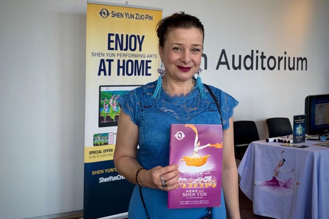 Canadian Audience Member Says She Will Be Back to See Shen Yun Every Year