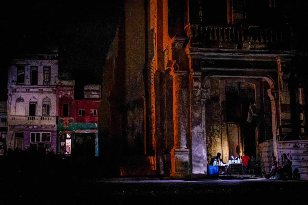 Trump Says He’ll Have the ‘Honor of Taking Cuba’