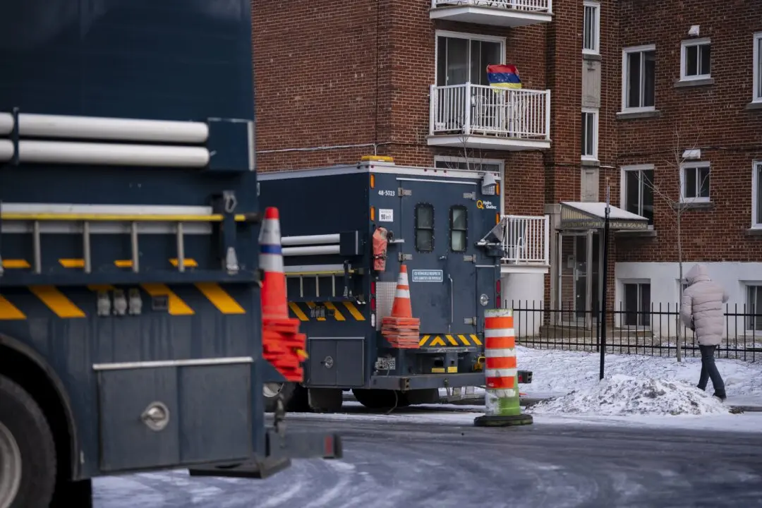 Strong Winds Leave Thousands Without Power in Central Canada, Maritimes