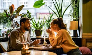 Why Is America Going Through a ‘Dating Recession’?