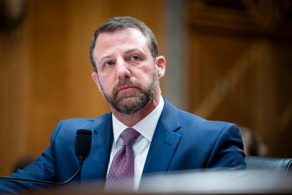 LIVE NOW: Trump Hosts Ceremony to Swear-In Markwayne Mullin as Secretary of Homeland Security