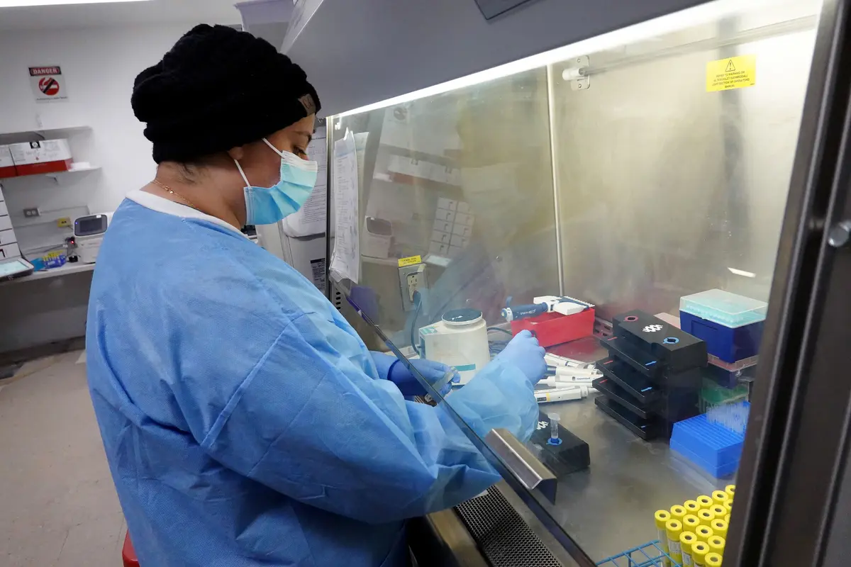 Senator Calls on Federal Health Authorities to Review China’s Role in US Drug Trials