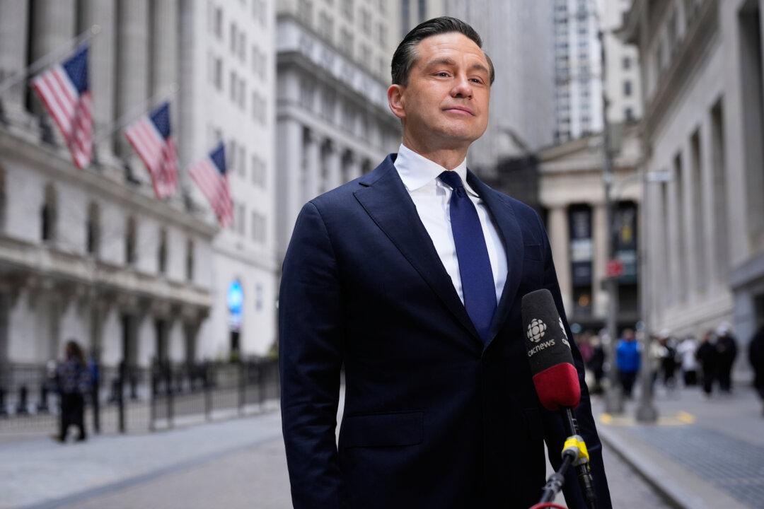 Poilievre Calls for Tariff-Free Trade With US on ‘Joe Rogan Experience’ Podcast