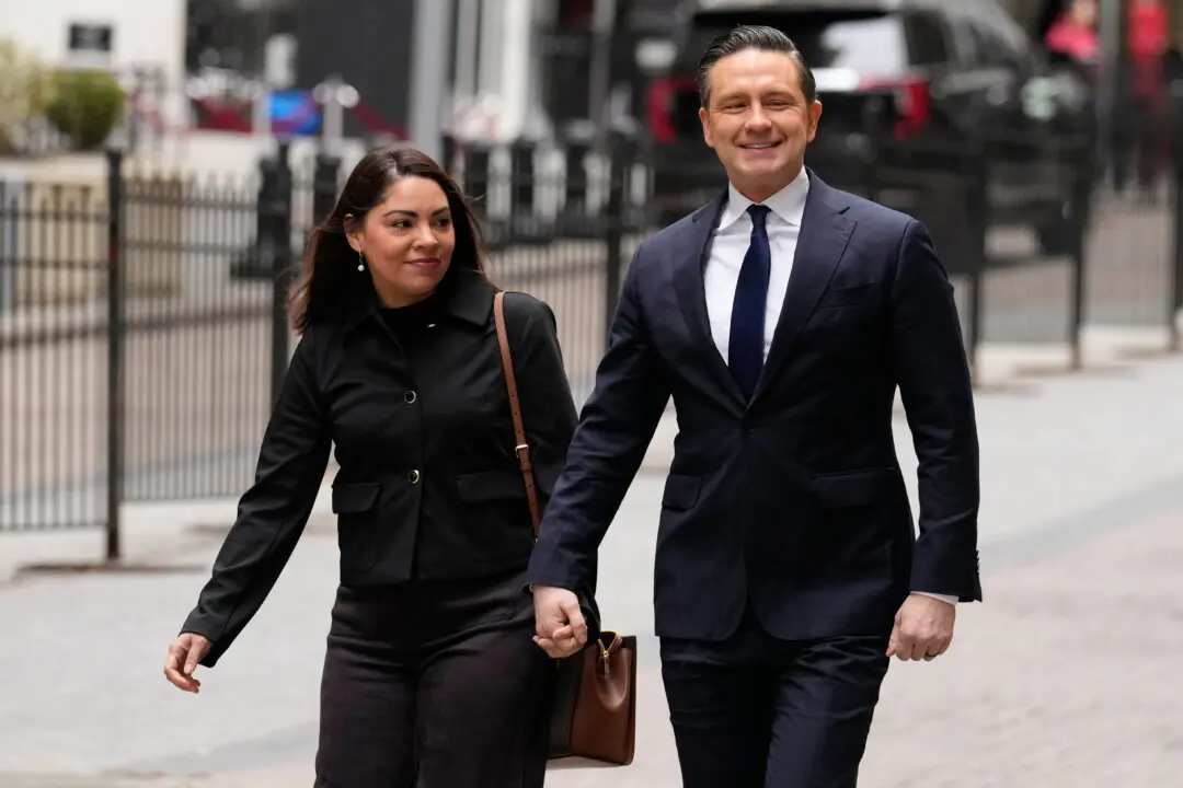 Poilievre Calls for Tariff-Free Trade With US on ‘Joe Rogan Experience’ Podcast