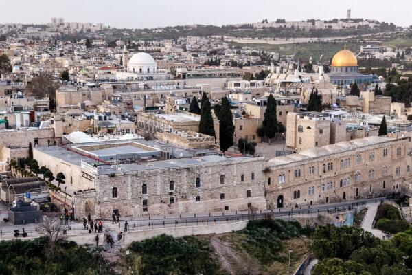 Day in Photos: Nowruz Celebrations, Jerusalem Hit by Missiles, Chuck Norris Dies