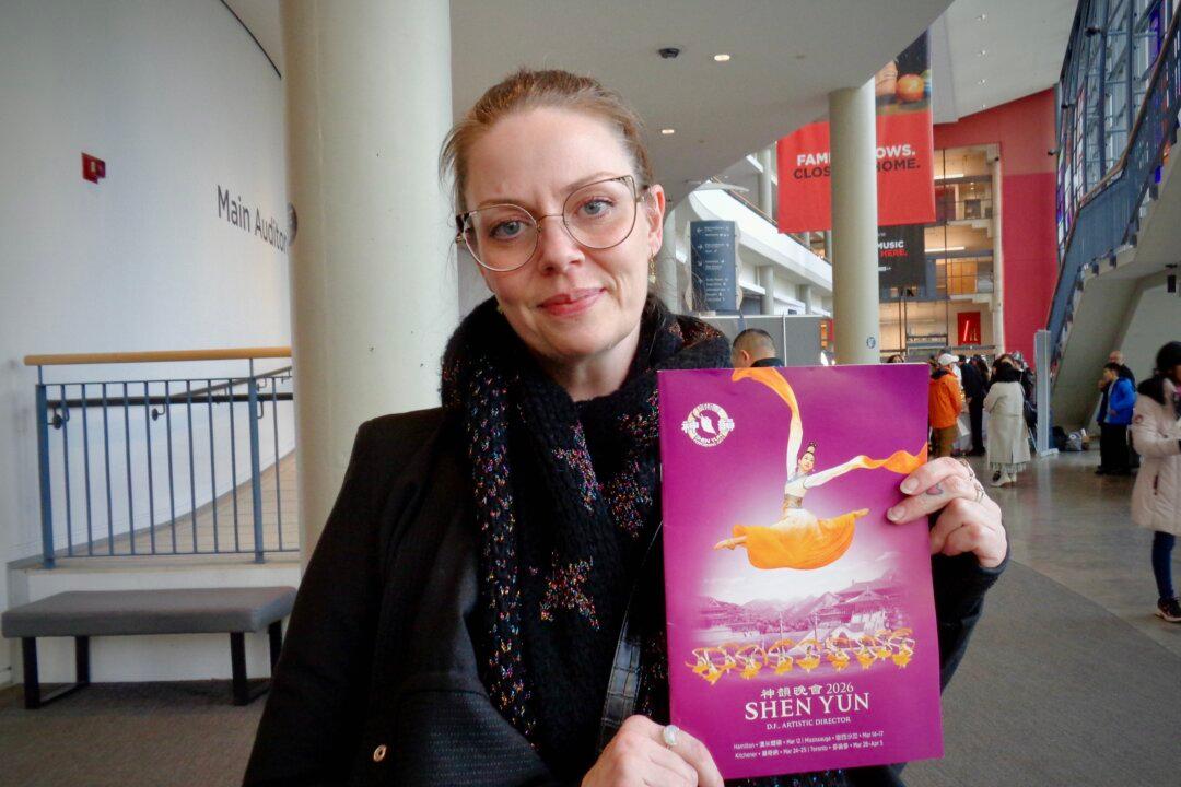 ‘Deeply Moving and Very Relatable,’ Jewelry Designer Enjoyed Shen Yun’s Storytelling