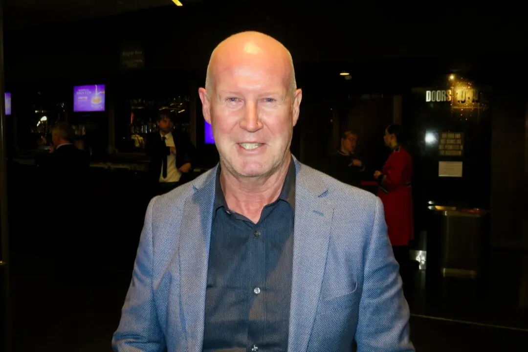 Audience Members Touched by Shen Yun’s Drama Exposing Persecution in China Today