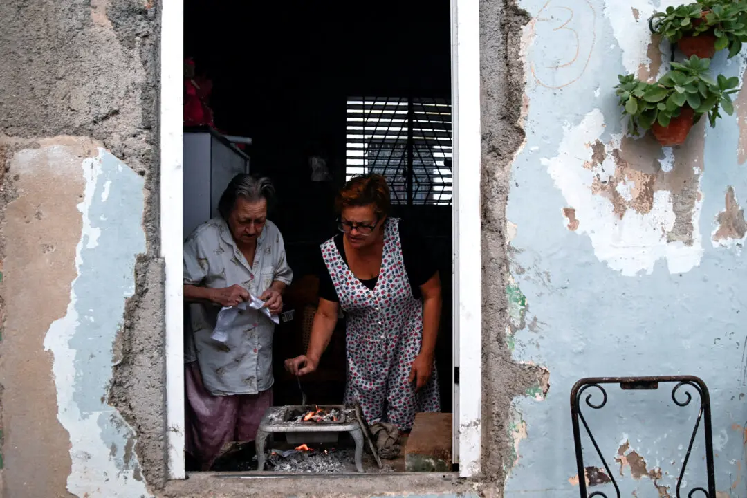 Cuba Begins Recovery Efforts After 2nd Grid Collapse in a Week