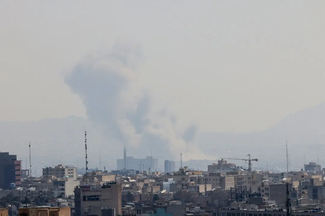 Trump Says US Not Negotiating With Iranian Leader Khamenei in Ongoing Talks