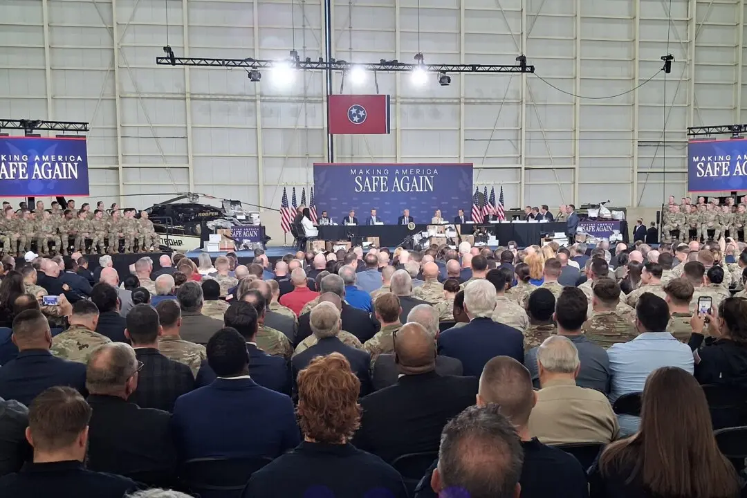 National Guard Troops Deployed to Cities Will Receive Active-Duty Benefits, Trump Says