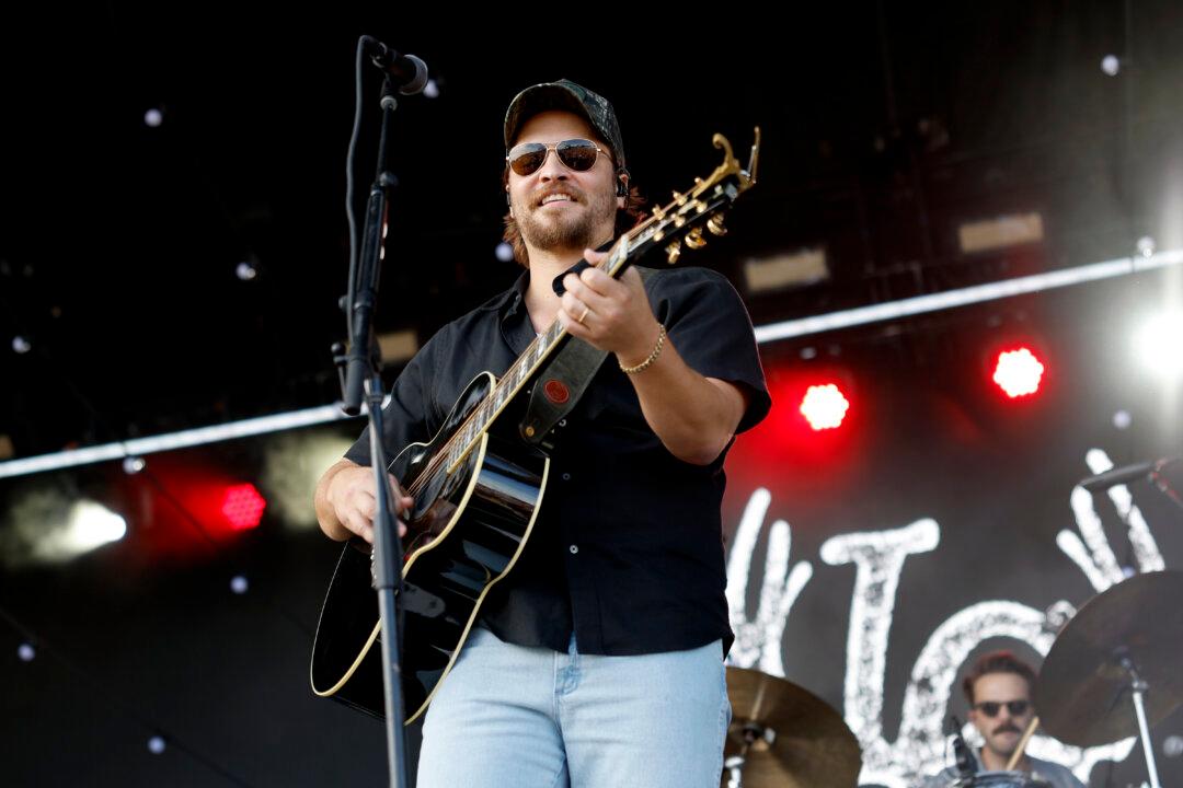 ‘Red Bird’: Luke Grimes Releases New Album