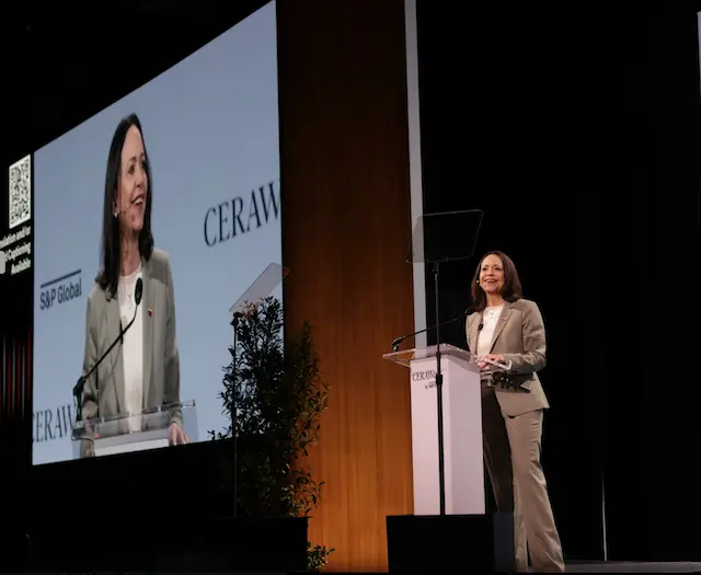 Machado Invites Global Energy Executives to Invest in Oil-Rich Venezuela’s ‘New Chapter’