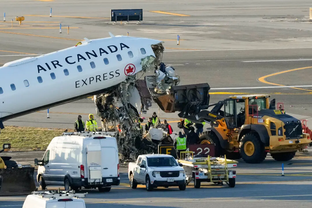 MPs Summon Air Canada CEO Over English-Only Condolence Message Following Plane Crash