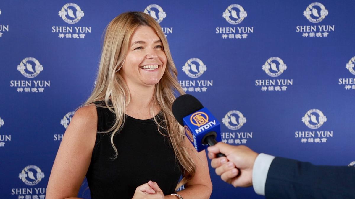 Designer Inspired to Add ‘More Color’ After Watching Shen Yun