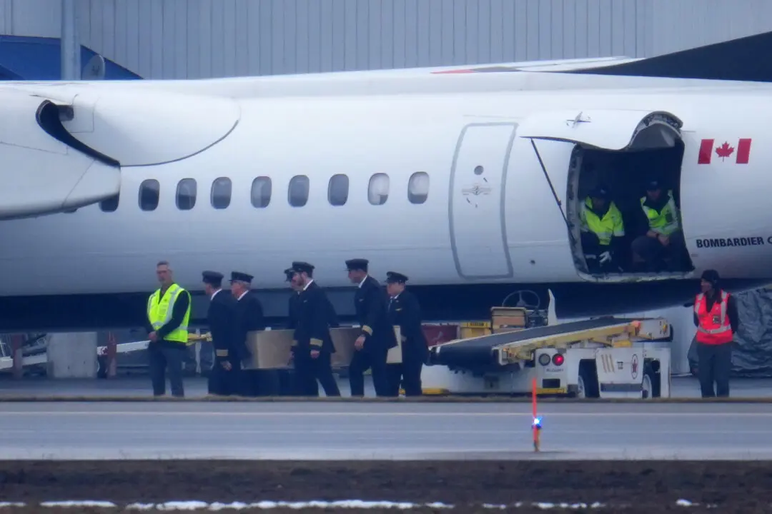 Bodies of Pilots Who Died in Collision at NY Airport Are Repatriated to Canada