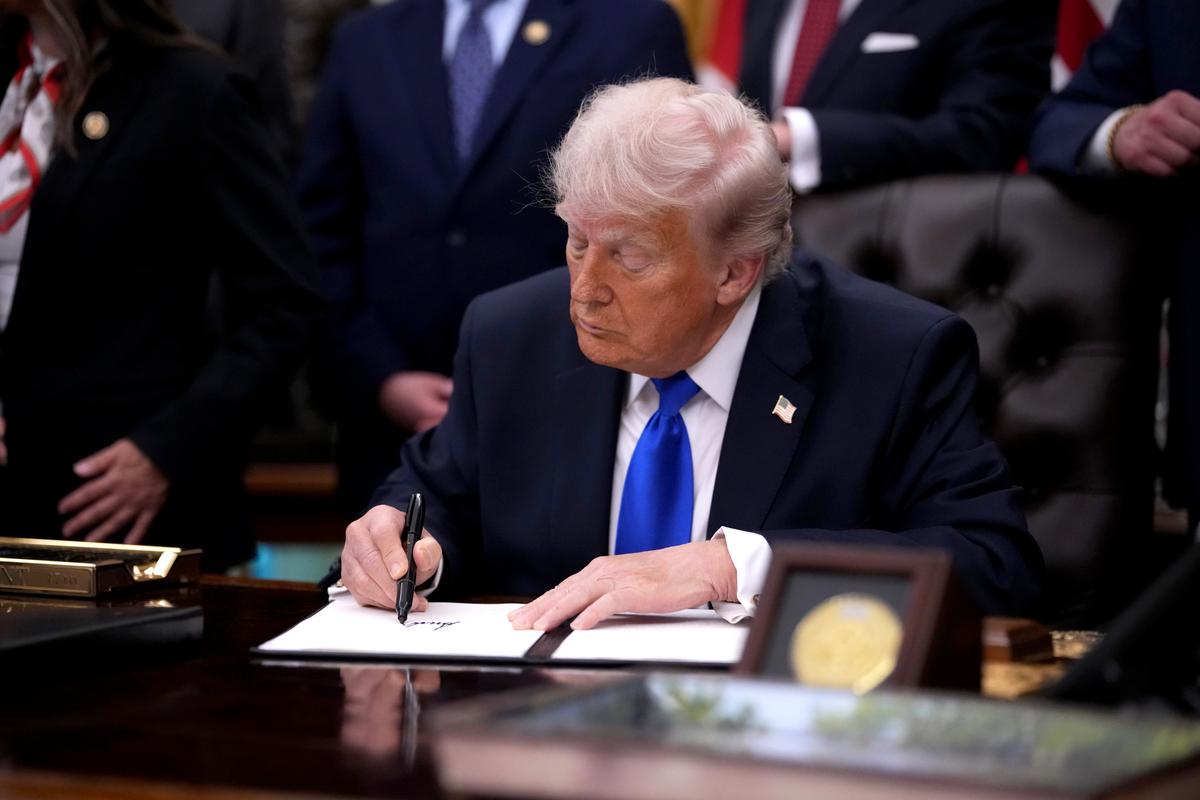 Trump Signs DHS Funding Bill, Ending Shutdown