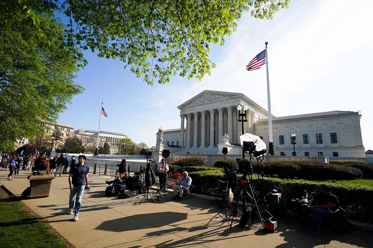 Trump Says His Supreme Court Picks Misrepresented Their Ideology