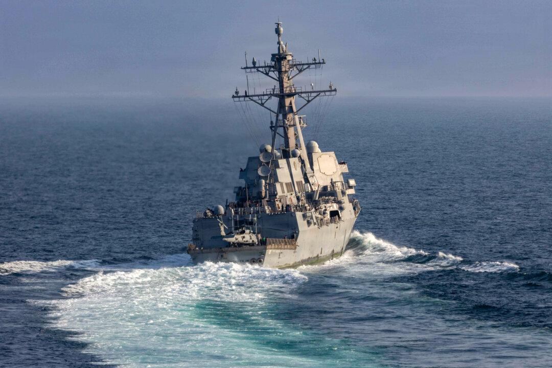 US Broadens Iran Blockade to Allow Boarding, Seizure of Ships Worldwide