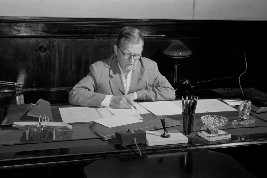 Tune in Today: Shostakovich’s Joyful ‘Festive Overture’