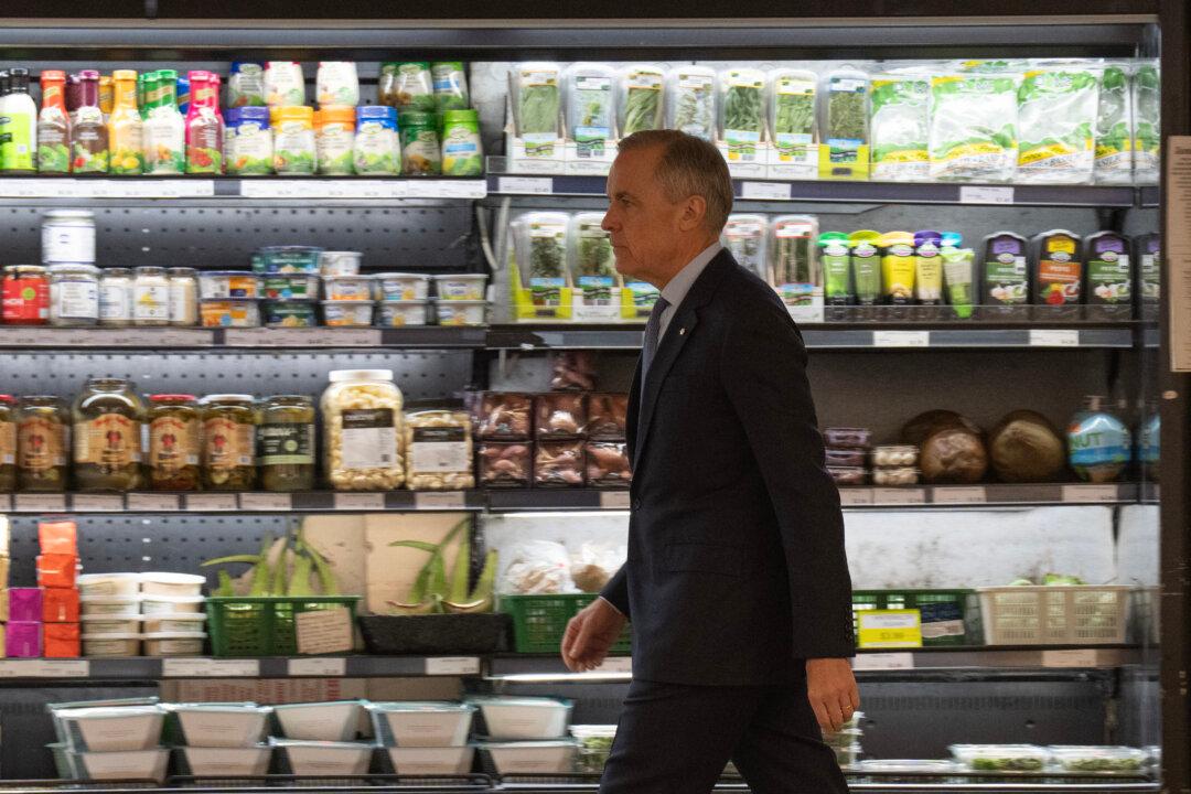 Canadians to Receive One-Time GST Top-Up in June, Grocery Benefit Rolls Out in July