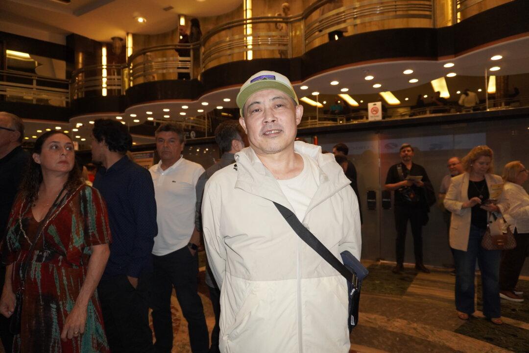 Chinese Immigrant: Shen Yun Is the Very Image of Traditional Chinese Culture as I Envision It